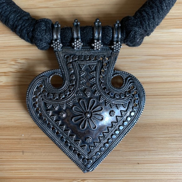 Ethnic choker 💐bundle and save💐 - Picture 2 of 3